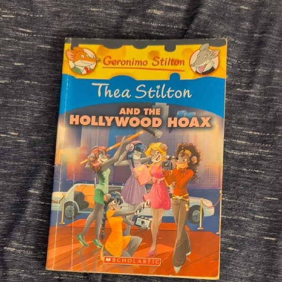 Set Of 2 Scholastic Geronimo Stilton Book Set - Thea Stilton - Picture 6 of 10